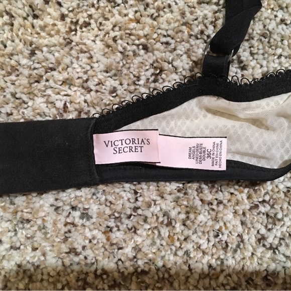 Victoria Secret Bra 36C
Dream Angels - Picture 6 of 6